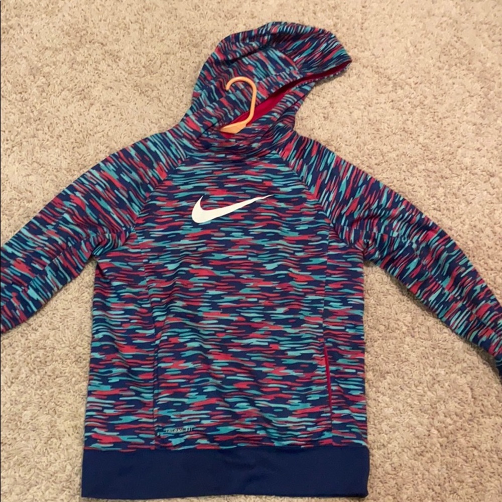 nike sweatshirt